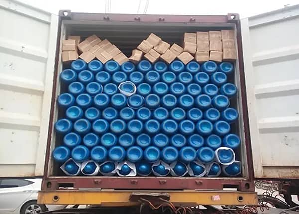 Packing and shipping of oxygen gas tanks for delivery