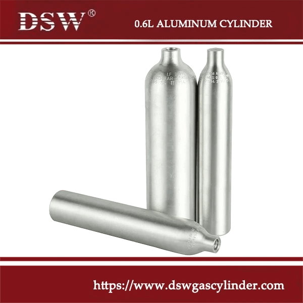 aluminium food-grade nitrous oxide bottle with valve and safety cap