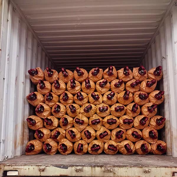 acetylene gas bottle from containers