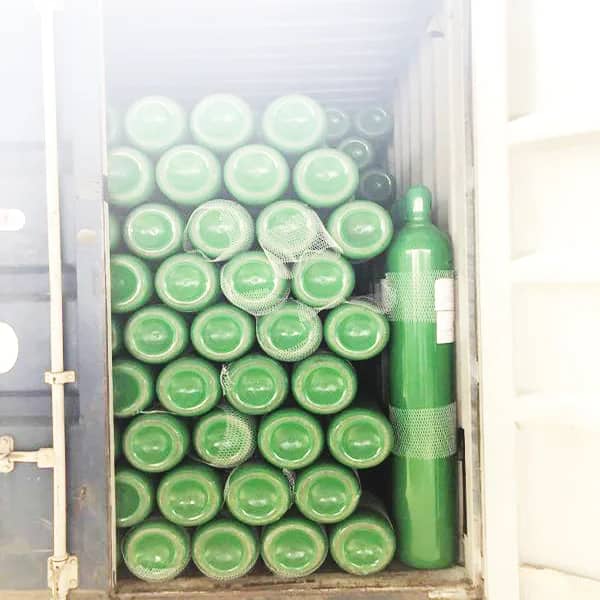 high‑pressure gas cylinders ready for shipping