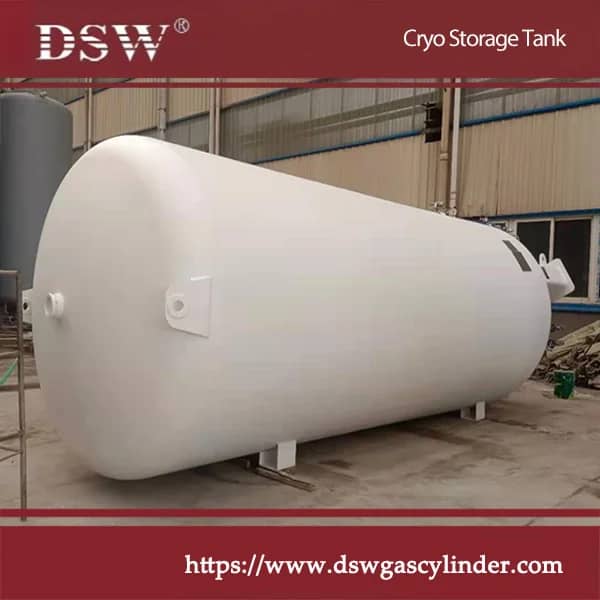Cryogenic storage tank used for storing liquefied gases at ultra-low temperatures