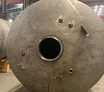 Overview of Insulation Types in Cryogenic Tank Manufacturing 10 Vacuum insulation is a critical technology used in cryogenic tanks to minimize heat transfer and maintain the extremely low temperatures