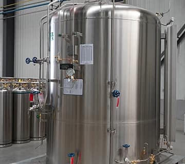 Dewar vs Microbulk Tank: Cryogenic Storage Solution 1 Dewars and microbulk tanks for cryogenic gas storage and supply