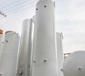 The World of Ultra-Cold Technology: Cryogenics, Liquefied Gases, and Storage Solutions 12 Cryogenics industrial system for liquefied gases storage including liquid nitrogen oxygen and LNG tanks