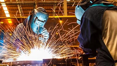 construction-gas-cylinder Gas cylinders supplied by DSW for construction site welding, cutting, and power generation applications