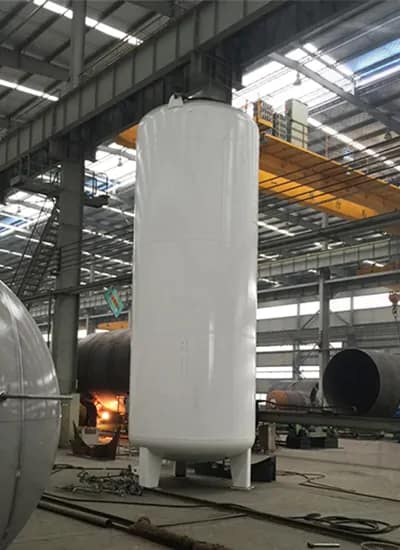 Cryogenic CO2 Tank Manufacturing: Technical Guide for Liquid CO2 Storage Tanks 1 Technical process of manufacturing a liquid CO₂ tank in a factory with precision engineering and insulation