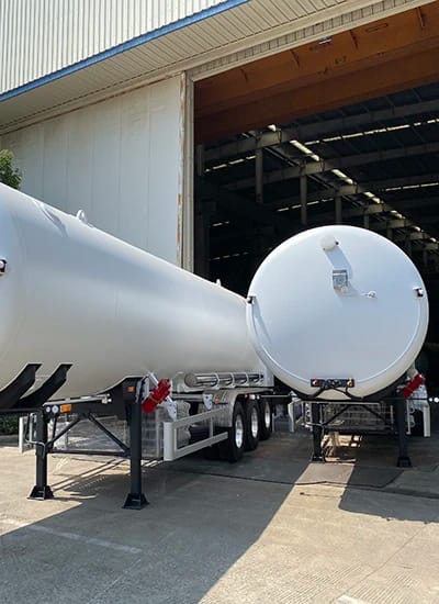 tanker-semi-trailers Tanker semi trailers for transporting liquids, gases, and bulk materials