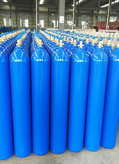 High pressure oxygen gas cylinders for medical, industrial, and welding applications with safe storage and transport design