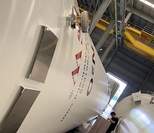 vacuum-insulated-cryogenic-storage-tanks Vacuum insulated cryogenic storage tanks for safe liquid gas storage