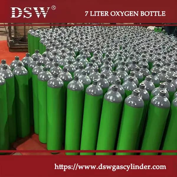 Compressed Oxygen gas bottle 2 Oxygen gas cylinder for high pressure storage and safe oxygen delivery