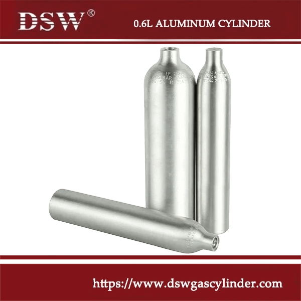 Aluminium food grade nitrous oxide bottle with valve and safety cap