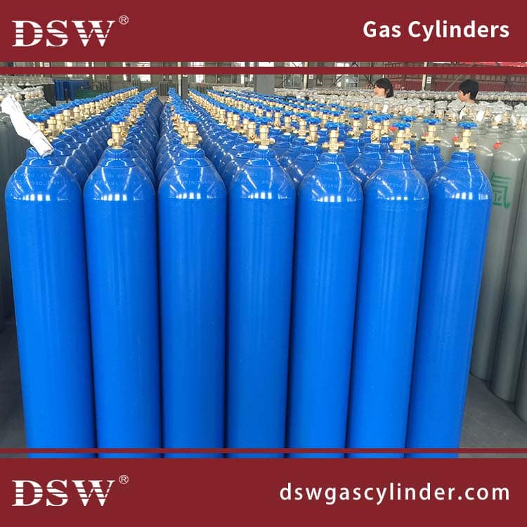Gas Cylinders 1 Gas Cylinders, gas tank, cryo tank