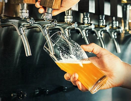 How Industrial Gases Like CO₂, Nitrogen, and Ethylene Improve Food Freshness and Shelf Life 3 CO₂ used in beverage carbonation to create bubbles in soft drinks, sparkling water, beer, and other carbonated beverages.