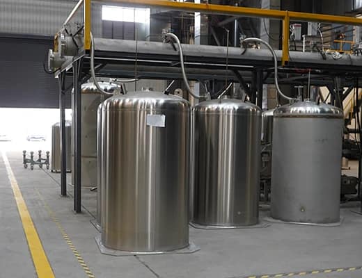 Liquid Nitrogen Storage Systems: Technology, Safety, and Future Innovations 3 Microbulk cryogenic tank 200-2000 L for liquid nitrogen supply to hospitals and research centres