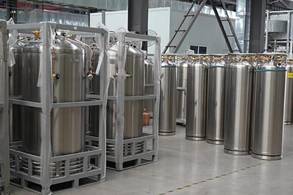 Liquid Nitrogen Supply & Storage Solutions for Industrial Use 1 DSW MicroBulk and Dewar vessels for liquid and gas nitrogen supply