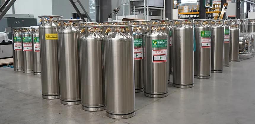 Microbulk Nitrogen Tanks 5 Compact microbulk nitrogen tanks for safe on-site cryogenic LN2 storage in industrial and laboratory applications