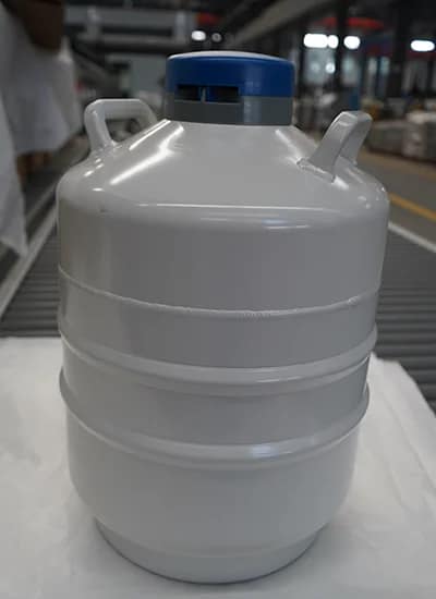 Liquid Nitrogen Dewar Sizes Guide : Types, Capacities & How to Choose 2 Self pressurized liquid nitrogen dewar with built in vaporizer for controlled dispensing in industrial applications