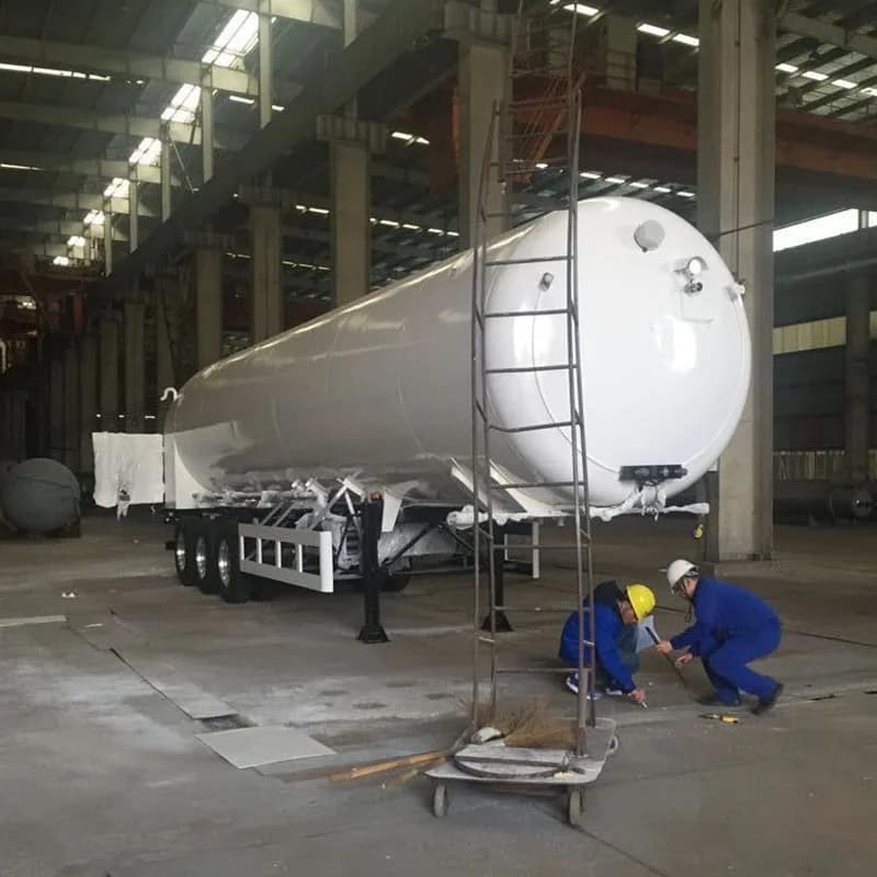 Industrial Gas Transport Solutions for Global Supply Chains 1 Industrial gas transport solutions including ISO tanks, LNG systems, and cryogenic tankers for global logistics