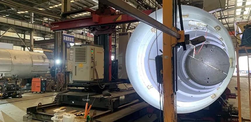 How to Prevent Corrosion in Cryogenic Liquid Tanks 2 Vacuum insulation system inside a cryogenic tank preventing moisture and corrosion