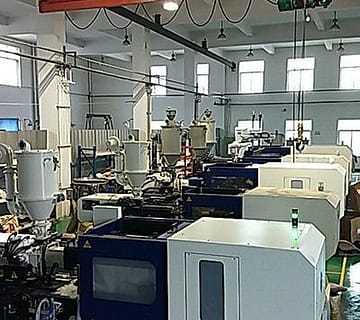 plastic injection plant